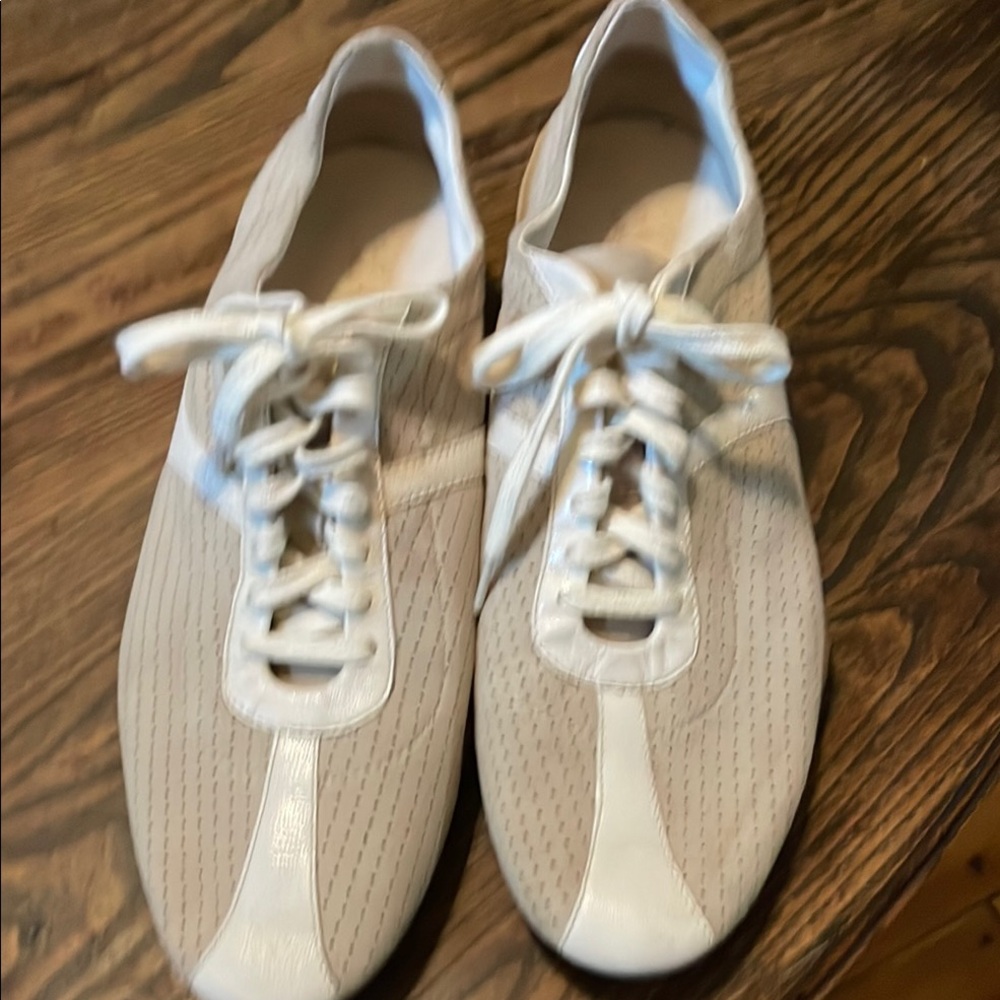 Cole Haan White Athletic Shoes Classic Design
